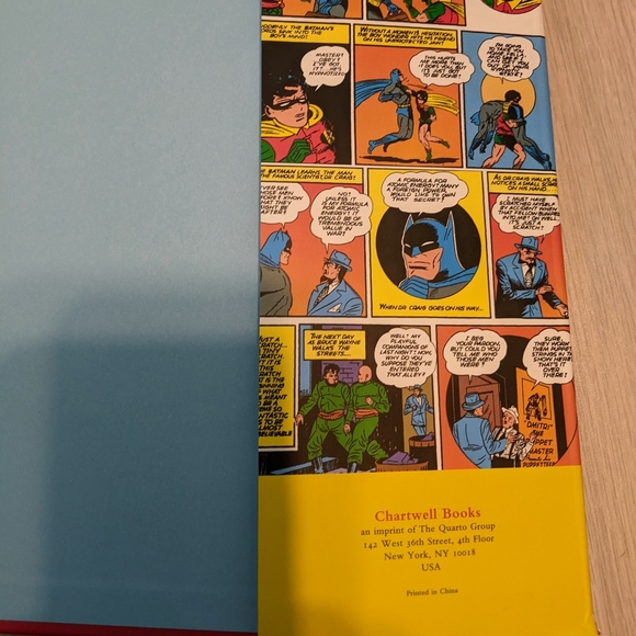 Batman Book War Years 1939-1945: Presenting Over 20 Classic Full Length DC Tales - Picture 5 of 11